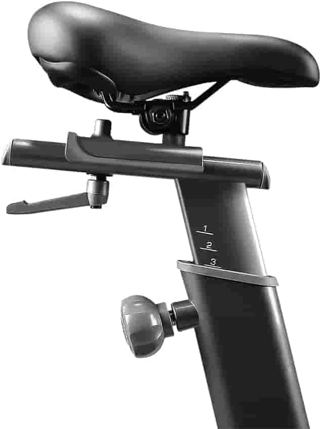 The 3-way adjustable seat of the Mobifitness TURBO Indoor Magnetic Exercise Bike