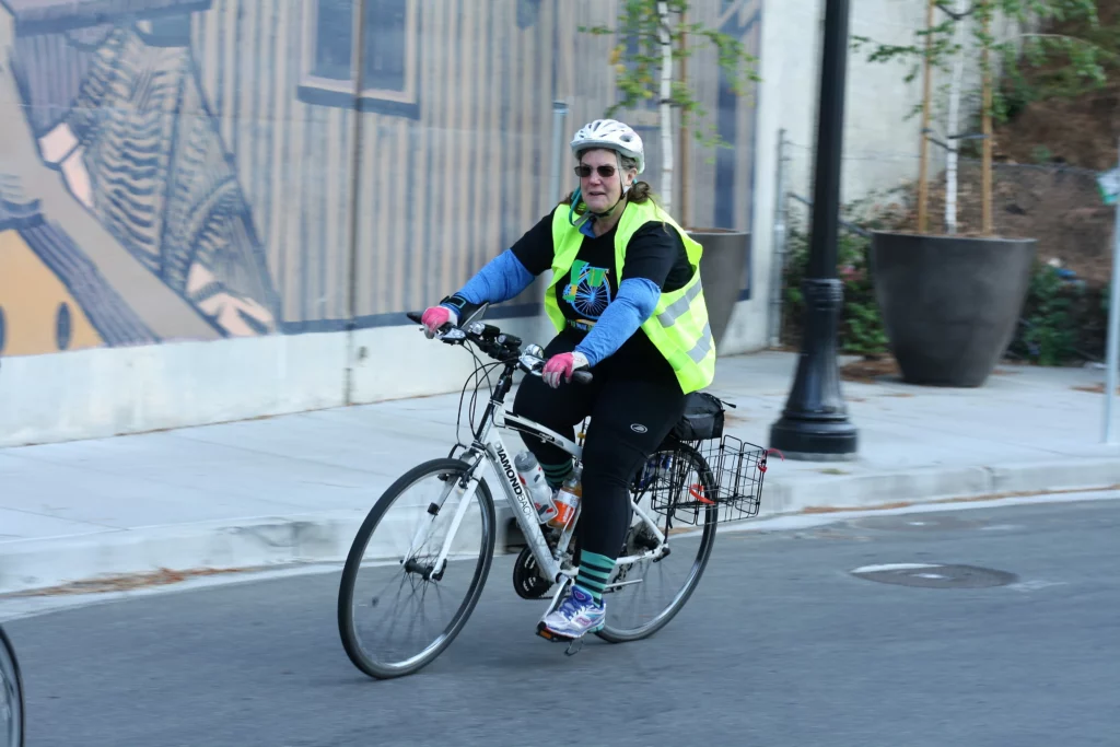 Woman rides the bicycle